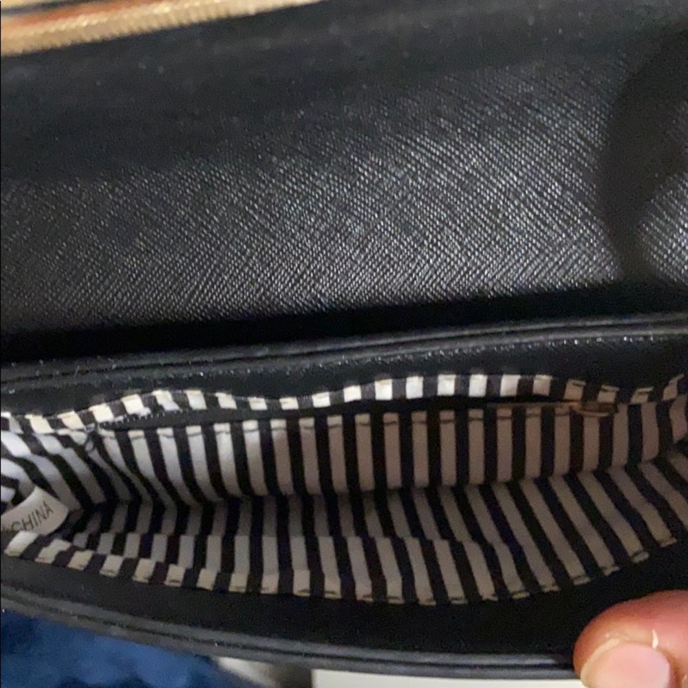 Mini crossbody 👜 - Picture 4 of 7
